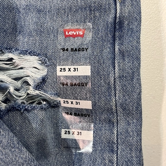 Levi's Women '94 Baggy Destructed Wide Leg Mid Rise Zip Fly Jeans 25x31 Blue NWT - Picture 12 of 12